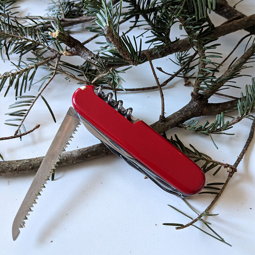 DIY Christmas wreath cutting tool