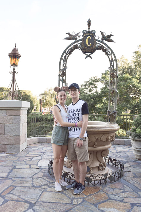Magic Kingdom Trip_Alex and Caitlin at Cinderella's Fountain